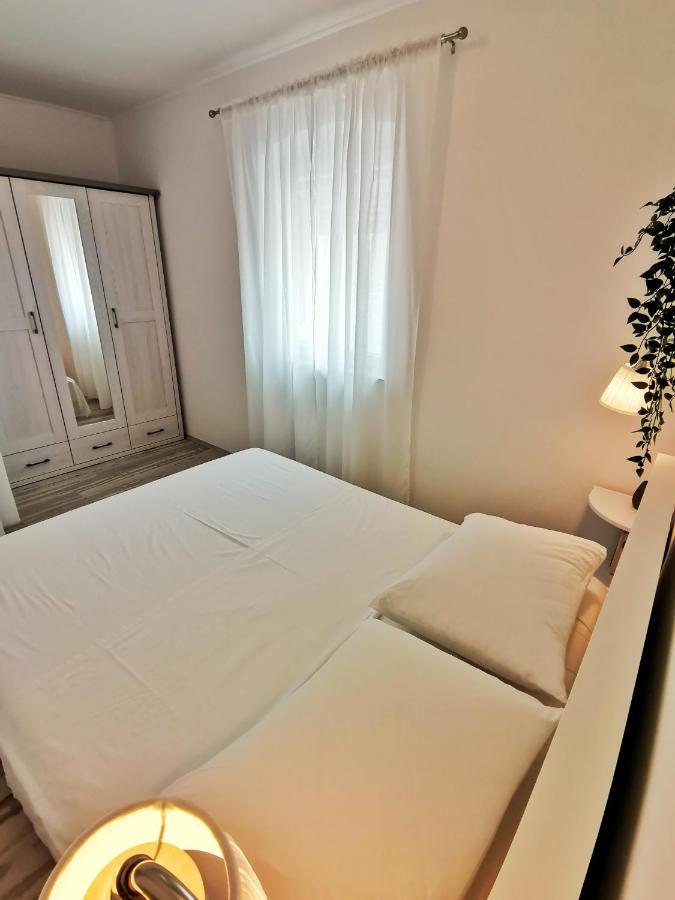 Apartment Roman Betina  Eksteriør billede